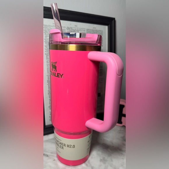 ✨🆕 Stanley 30 oz Pink Parade Quencher H2.0 FlowState Tumbler - Picture 2 of 7